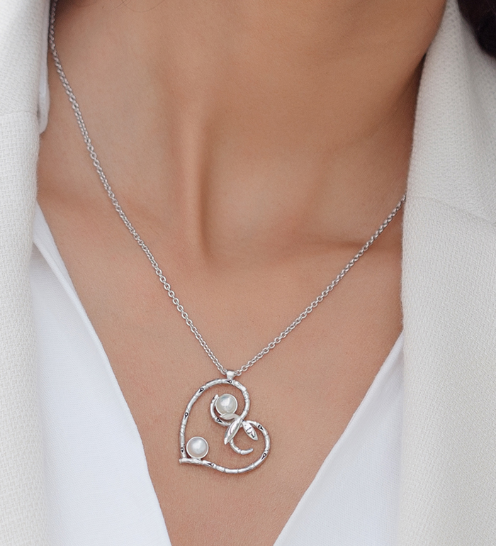 33-0007 - Italian Craftmanship - Heart Bamboo Necklace in Sterling Silver, Decorated with Freshwater Pearls