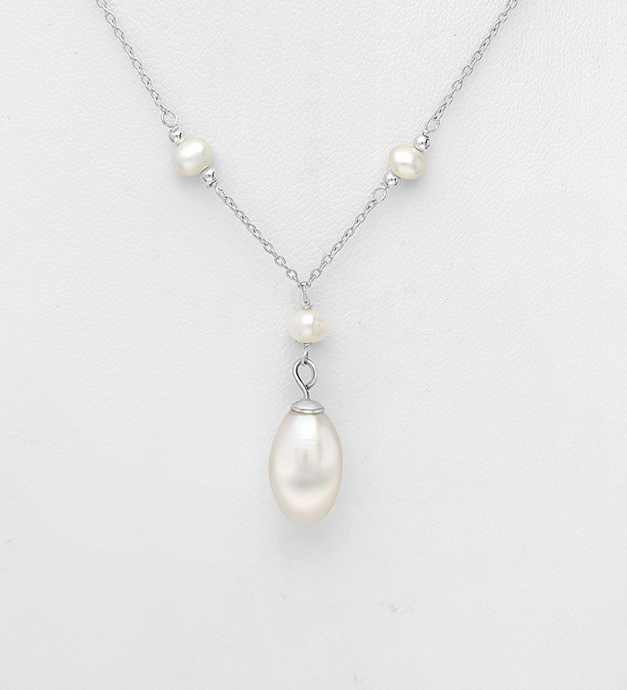 382-4497 - Wholesale 925 Sterling Silver Necklace, Decorated with Freshwater Pearls