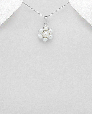 382-4921 - Wholesale 925 Sterling Silver Pendant Decorated With Fresh Water Pearls