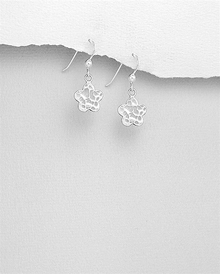 706-29520 - Wholesale 925 Sterling Silver Hammered Flower Hook Earrings