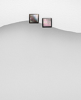 789-3546 - Wholesale 925 Sterling Silver Square Push-Back Earrings Decorated With Shell