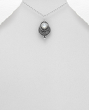 789-3818 - Wholesale 925 Sterling Silver Oxidized Pendant Decorated With Shell
